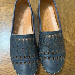 Blue Spring Steps Leather Loafers 42 (11)